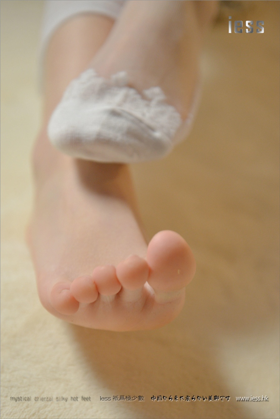 小夕公主性感蕾丝丝袜粉嫩美足写真(第71页)