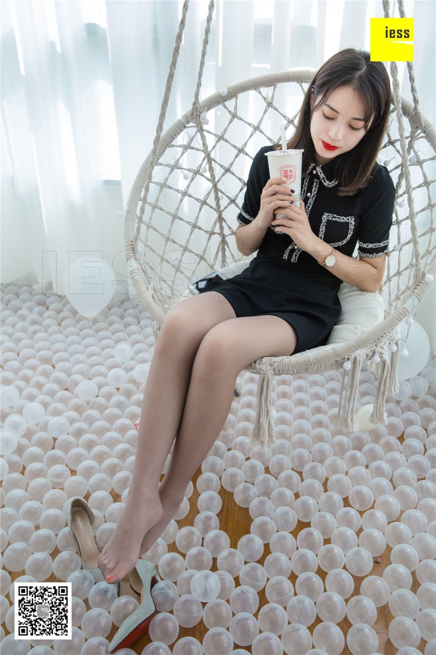 惊艳美女姗姗室内迷人美足诱惑私拍(第34页)