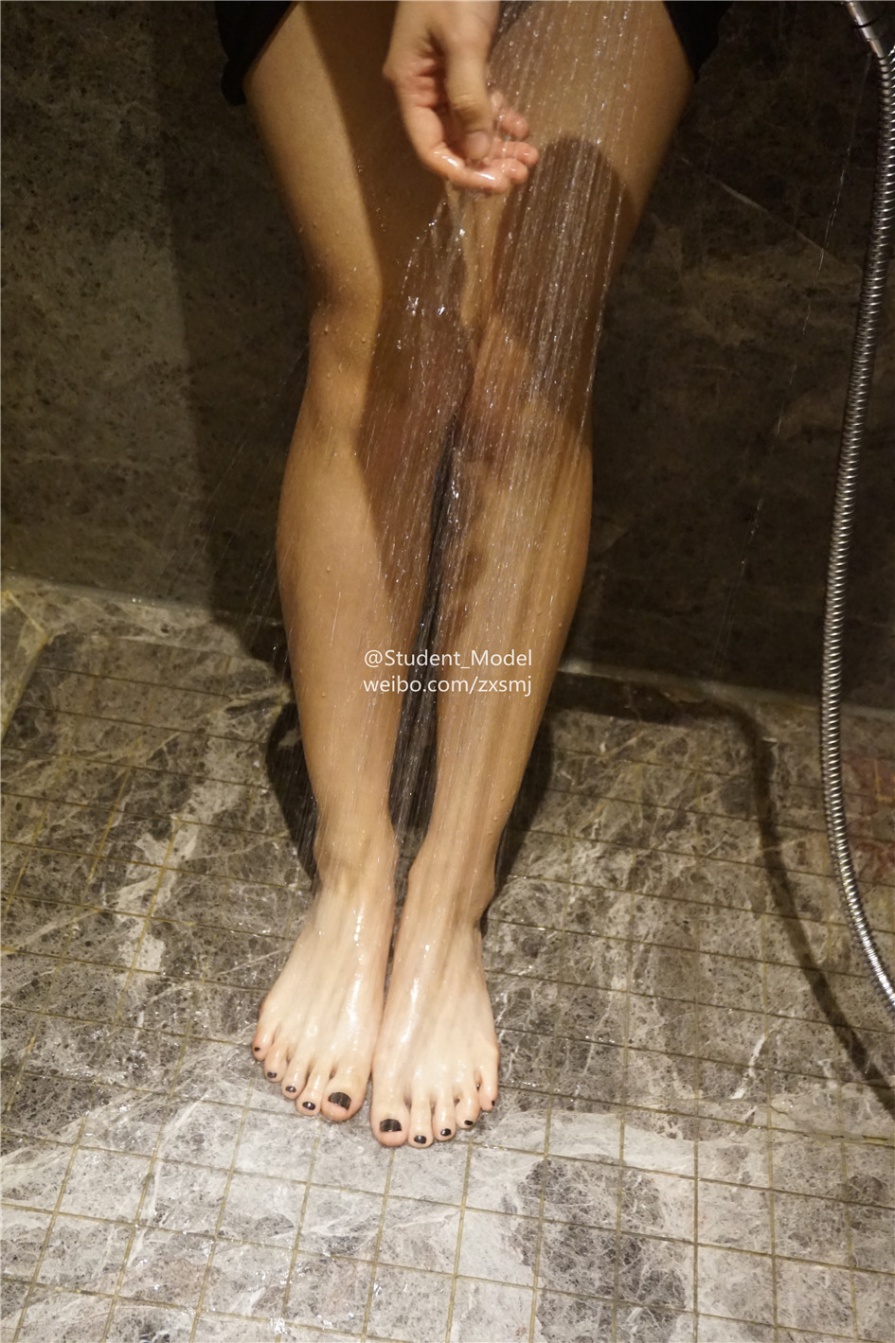 清纯学生妹婷婷酒店粉嫩美足诱惑写真(第62页)