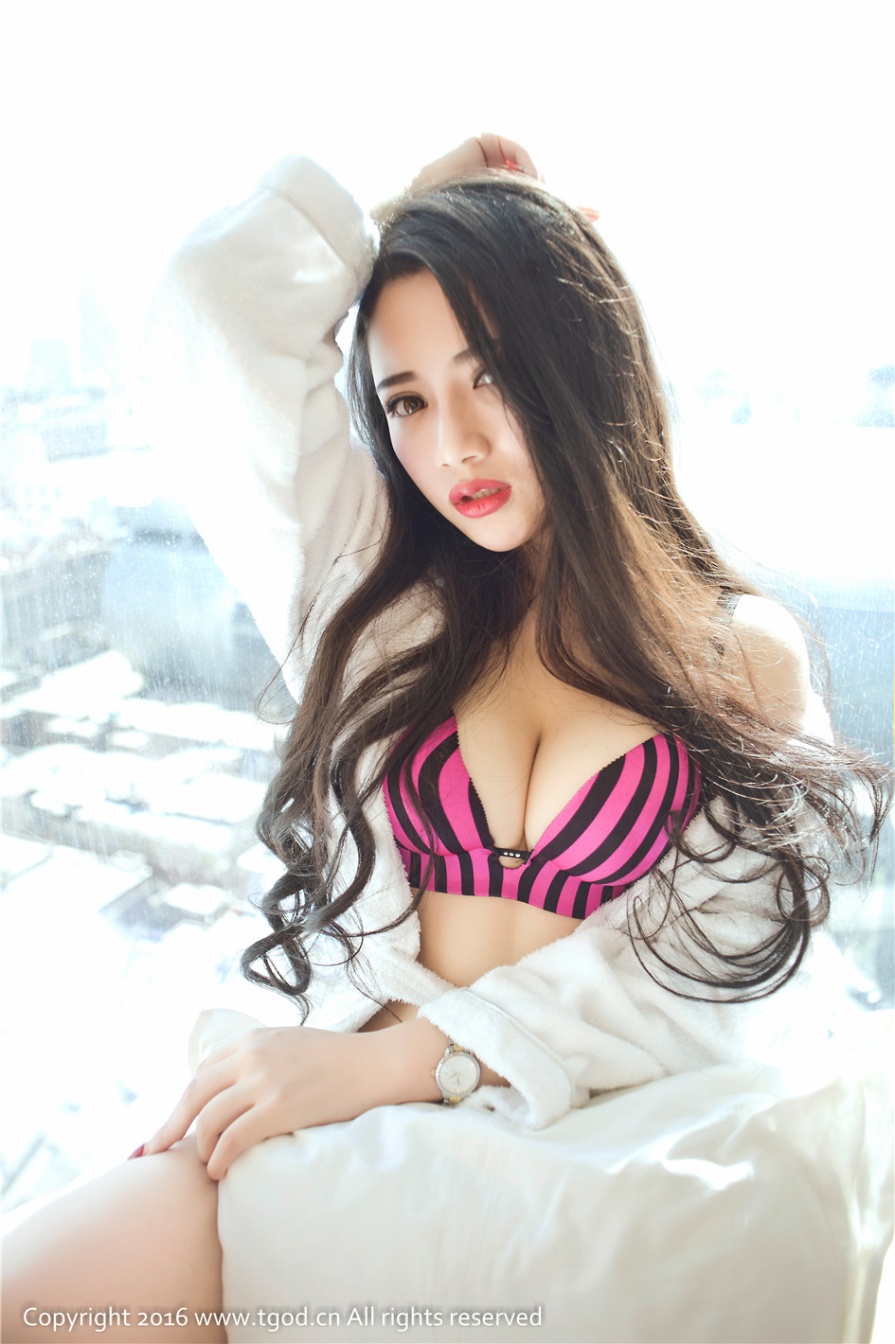 风骚美女朱小旭性感泳衣美乳诱惑写真(第46页)