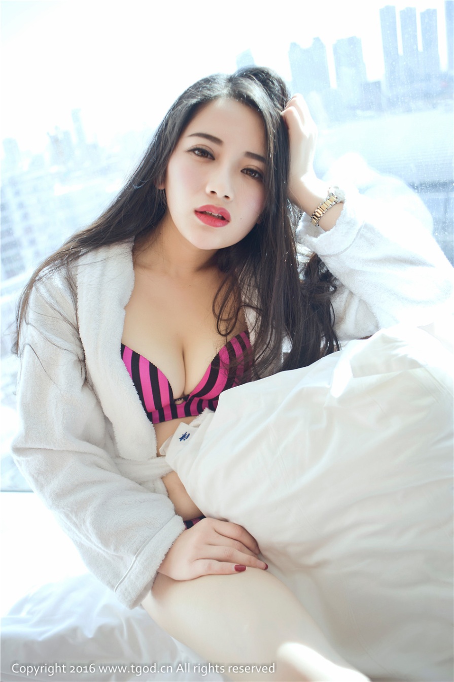 风骚美女朱小旭性感泳衣美乳诱惑写真(第47页)