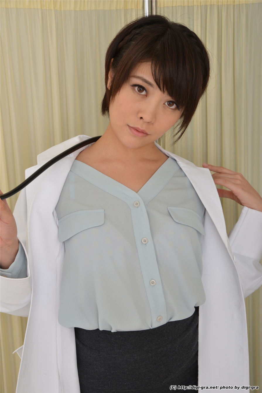 短发女优みおり舞女医生制服大尺度写真图片(第25页)