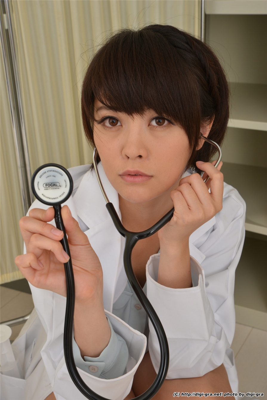 短发女优みおり舞女医生制服大尺度写真图片(第30页)
