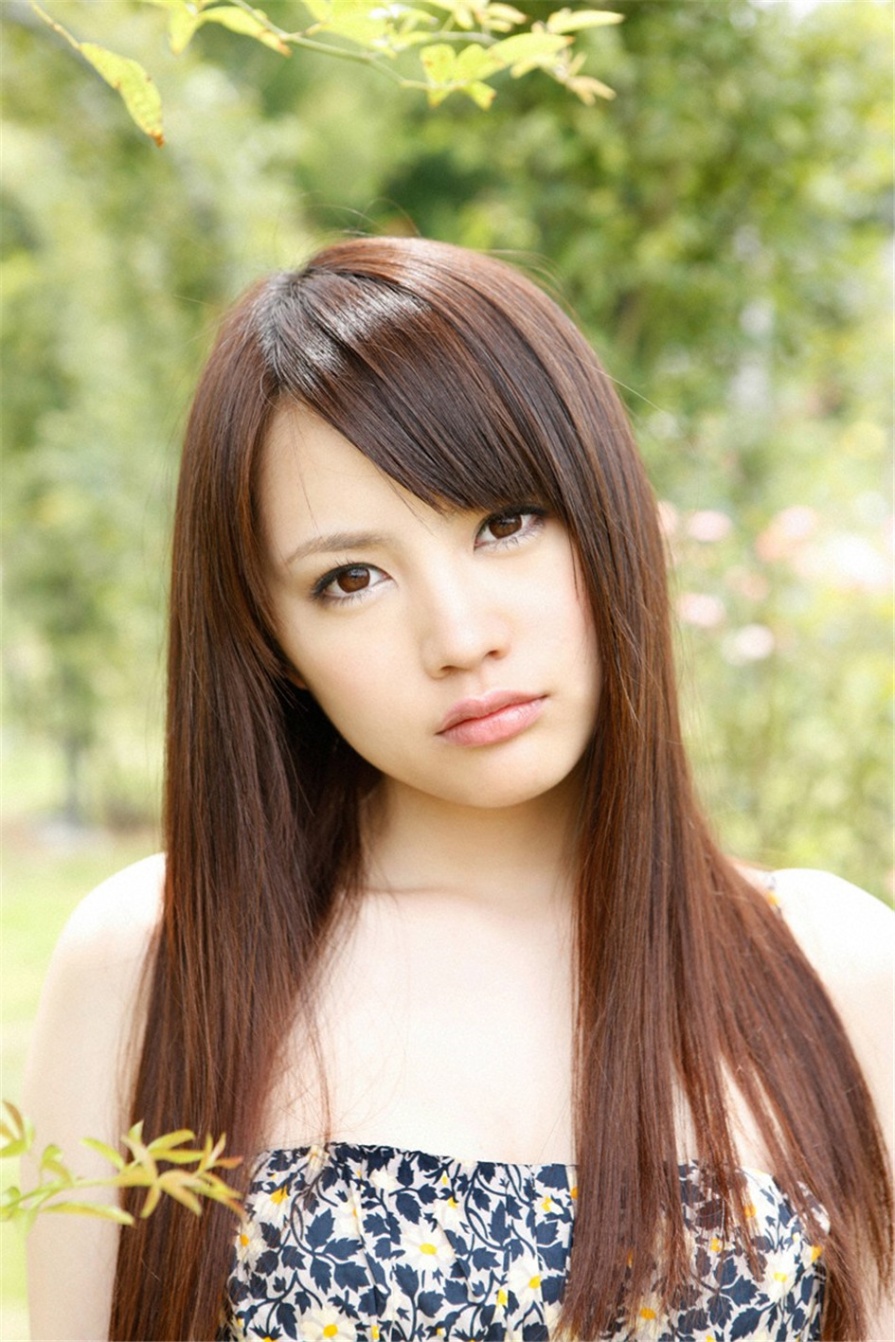 清纯美女志保户外低胸装白嫩乳沟诱惑写真(第37页)