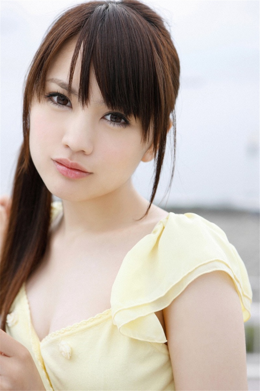 清纯美女志保户外低胸装白嫩乳沟诱惑写真(第40页)