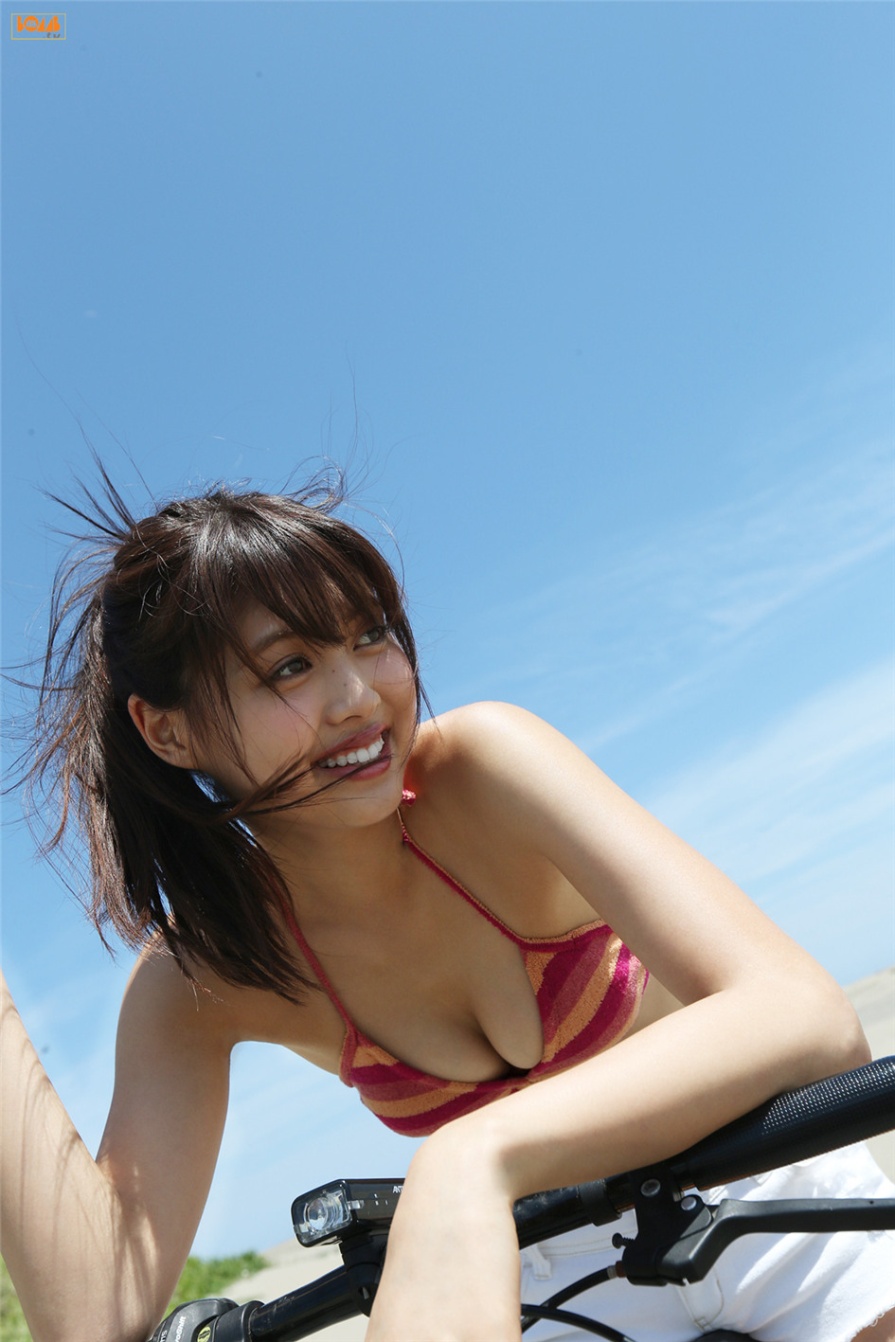 甜美女生松元絵里花户外性感比基尼美乳诱惑写真(第36页)