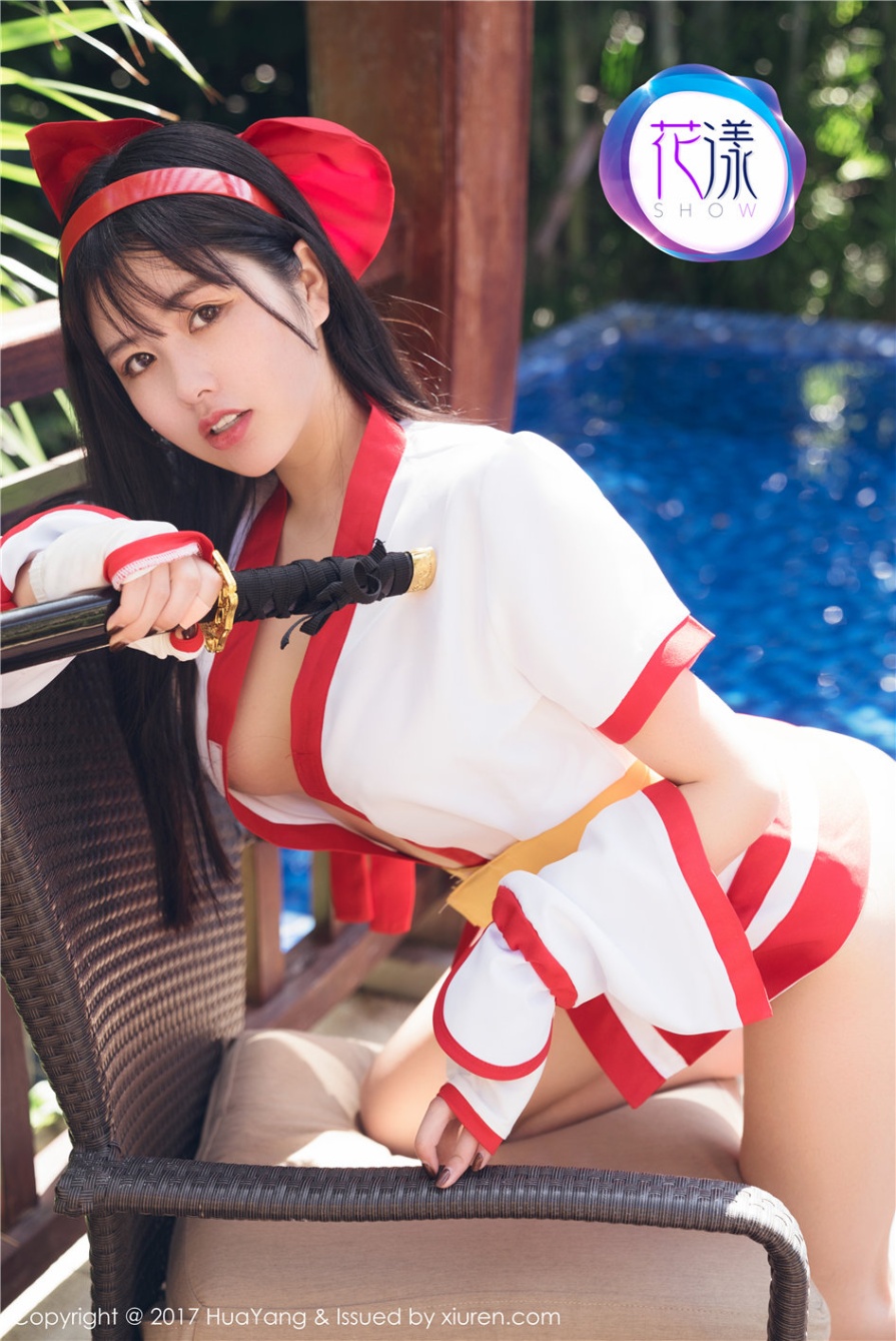 甜美女生娜露Selena泳池美乳诱惑cosplay写真(第19页)