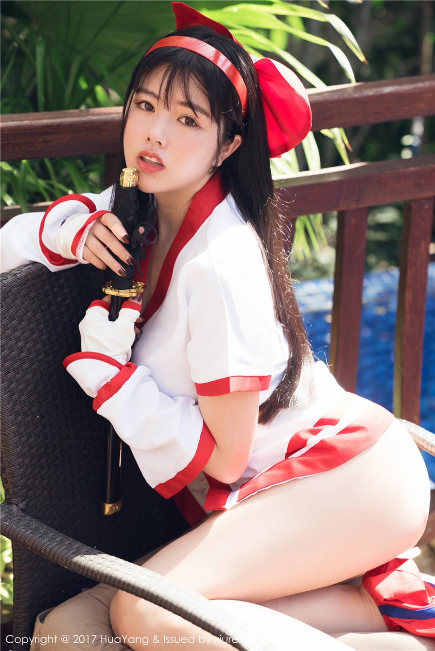 甜美女生娜露Selena泳池美乳诱惑cosplay写真(第23页)