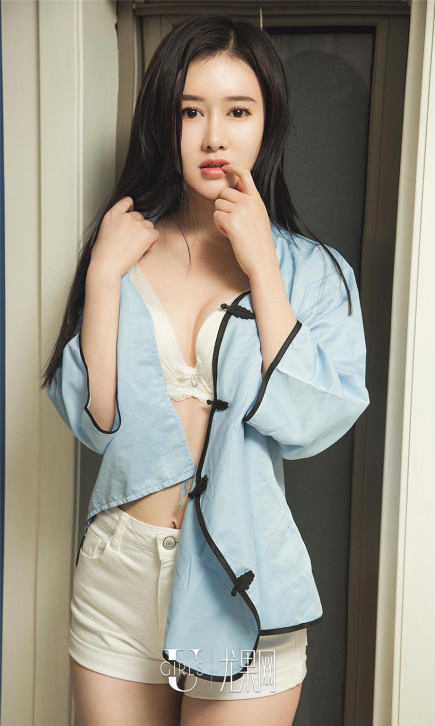 小清新美女王林笑室内极品美臀诱惑私拍(第31页)