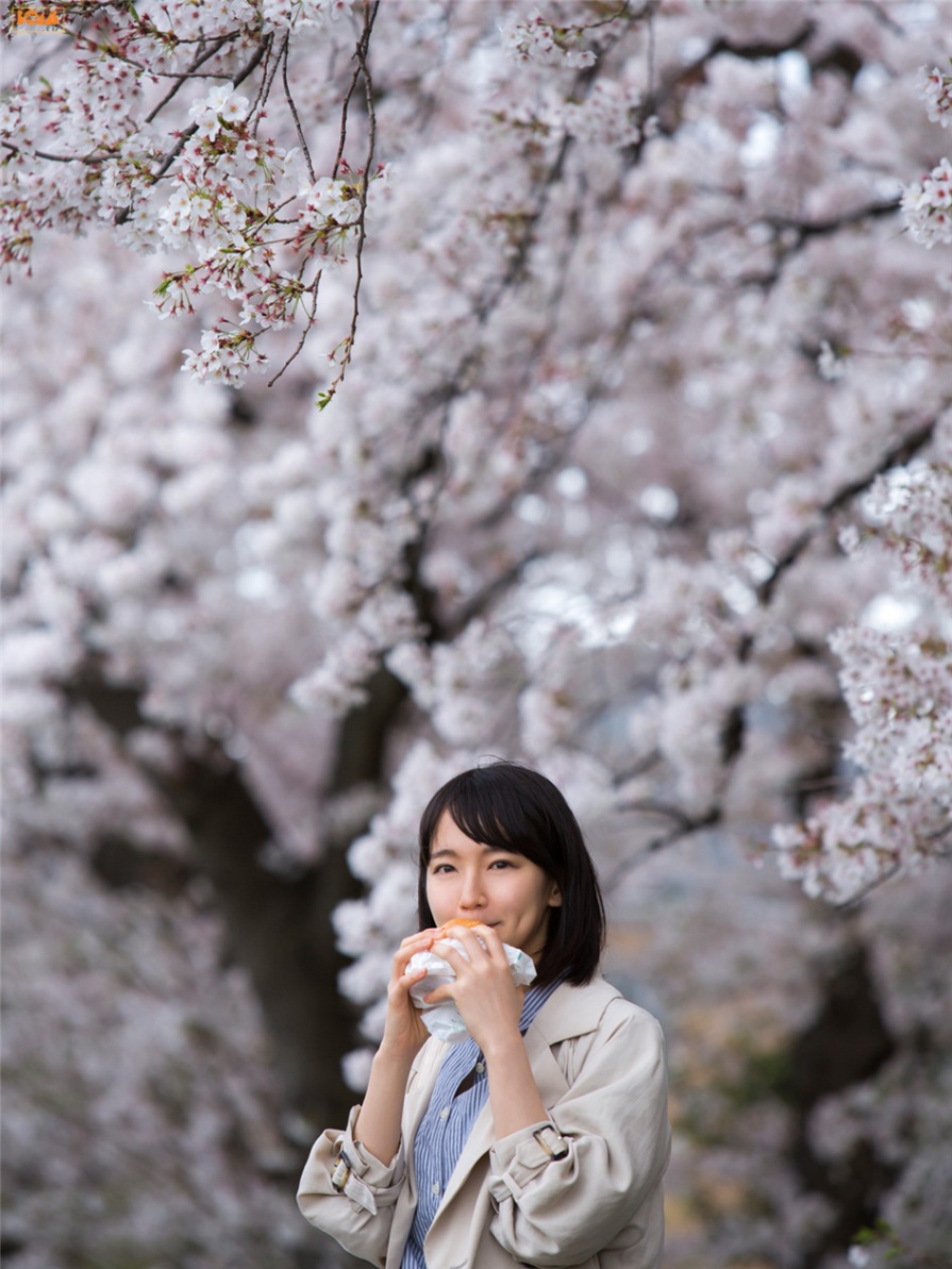 日本小清新美女吉岡里帆室内比基尼美乳诱惑写真(第80页)