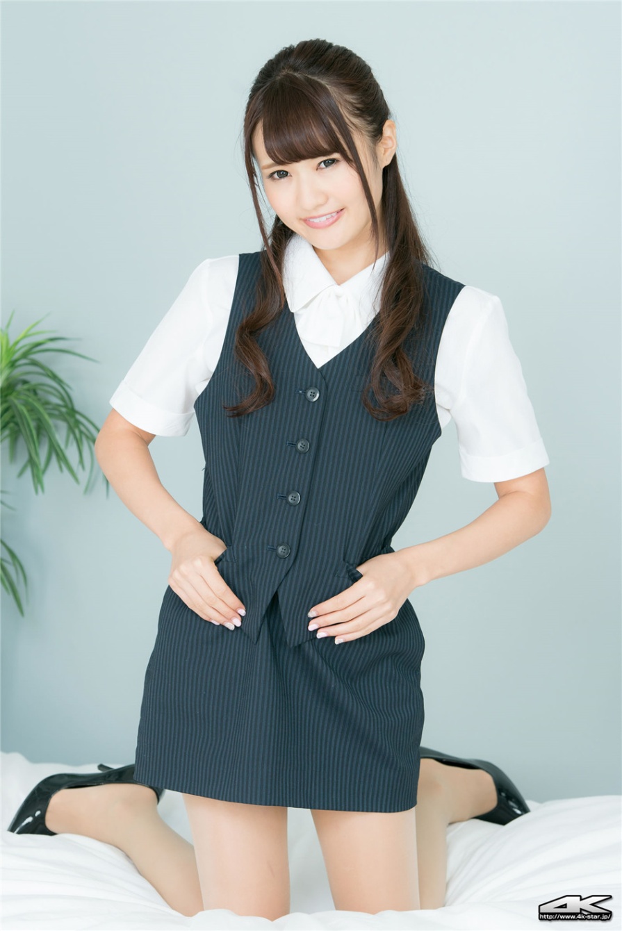 日本清纯美女中村奏絵床上OL制服写真(第36页)
