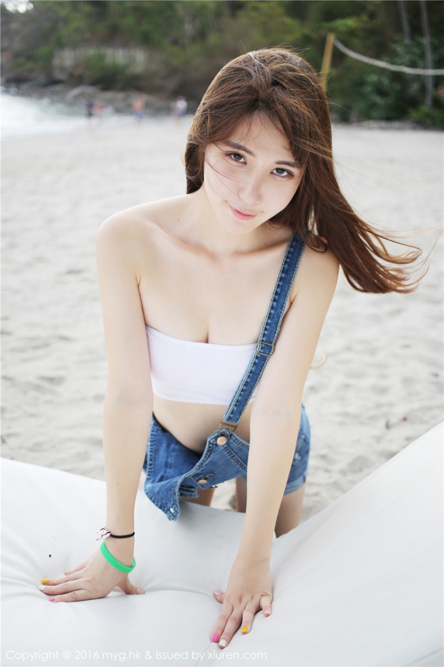 清纯美女熊吖BOBO海滩比基尼白嫩美臀诱惑写真(第31页)