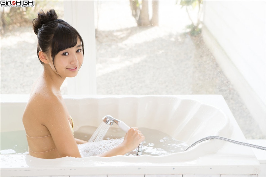 日本少女西野花恋浴室比基尼湿身诱惑写真(第2页)