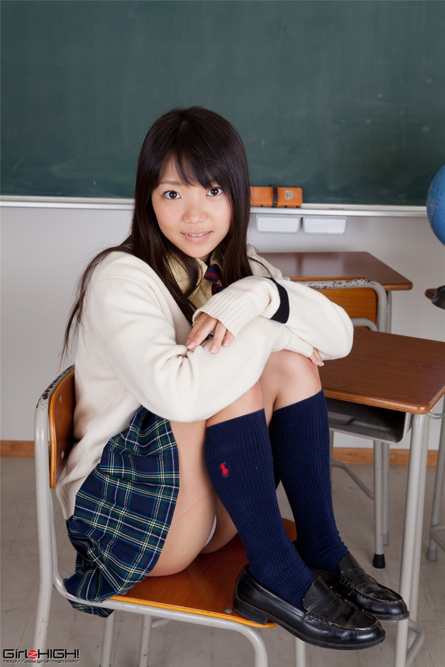 日本学生妹西浜ふうか课室性感内衣肥臀诱惑写真(第2页)