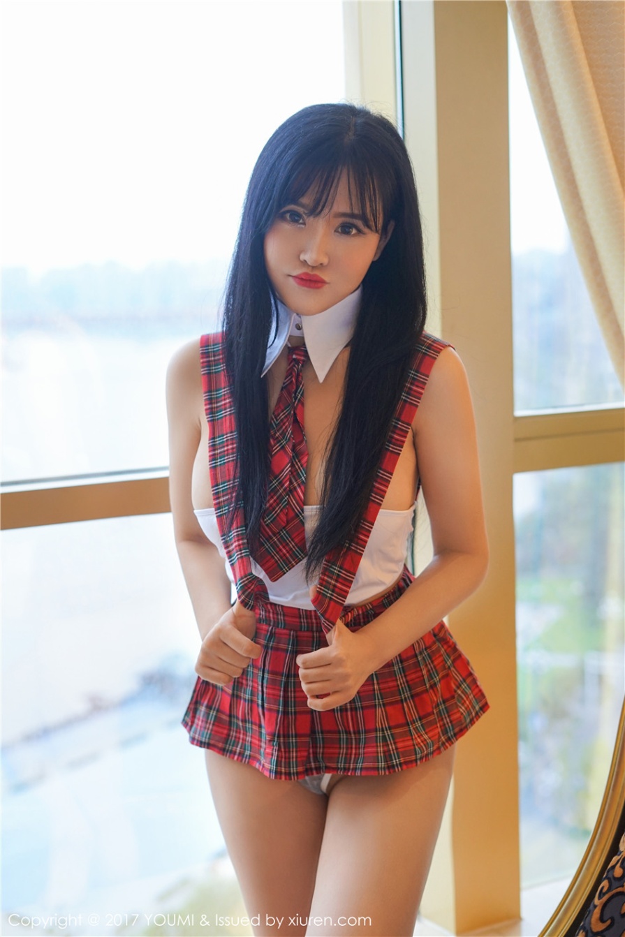 超短裙美女刘钰儿情趣学生装扮极品巨乳诱惑写真(第20页)