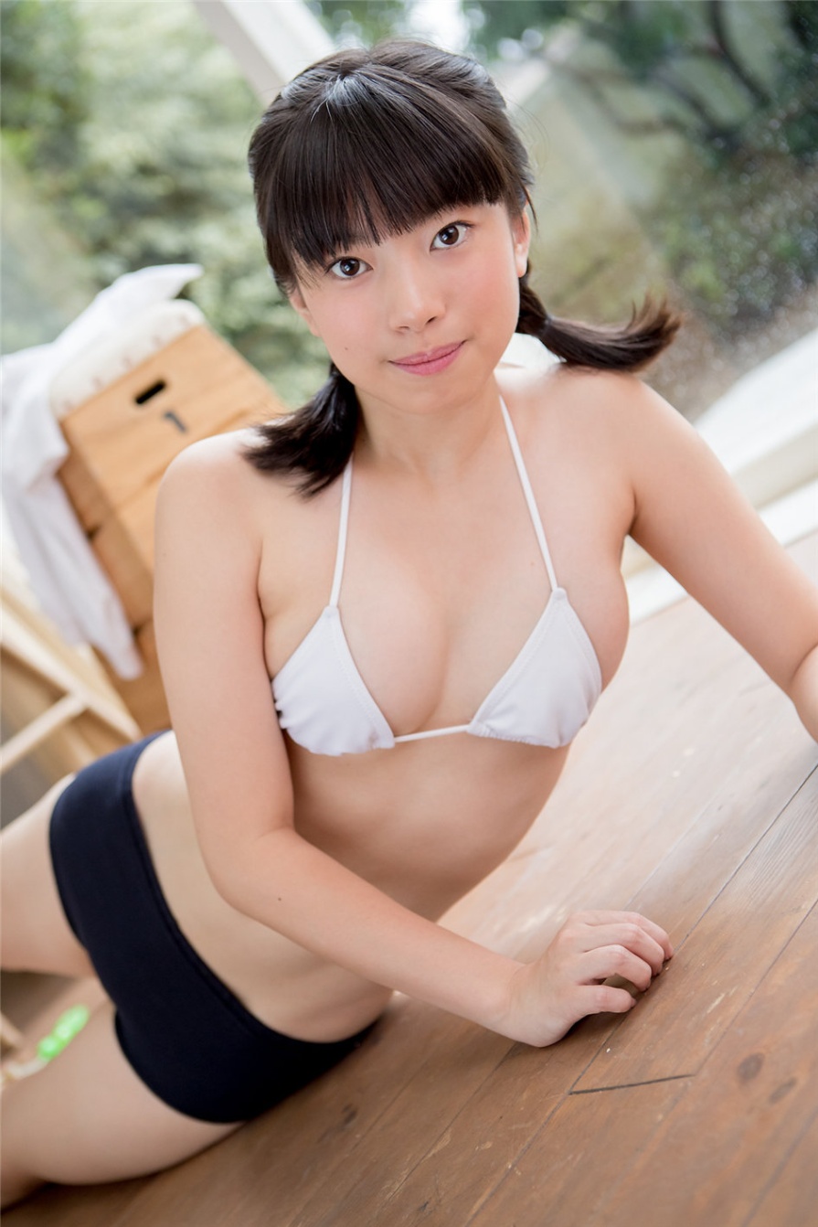 日本美女東雲せな室内比基尼美乳诱人私拍(第11页)