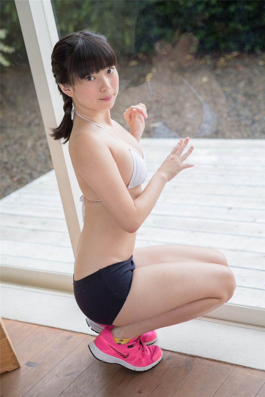 日本美女東雲せな室内比基尼美乳诱人私拍(第17页)