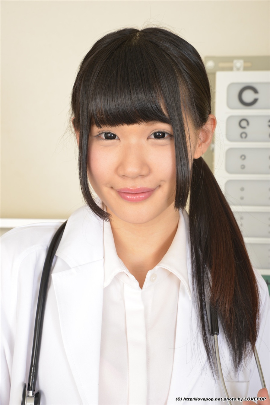 护士美女涼宮琴音诊室黑丝美腿诱惑写真(第8页)
