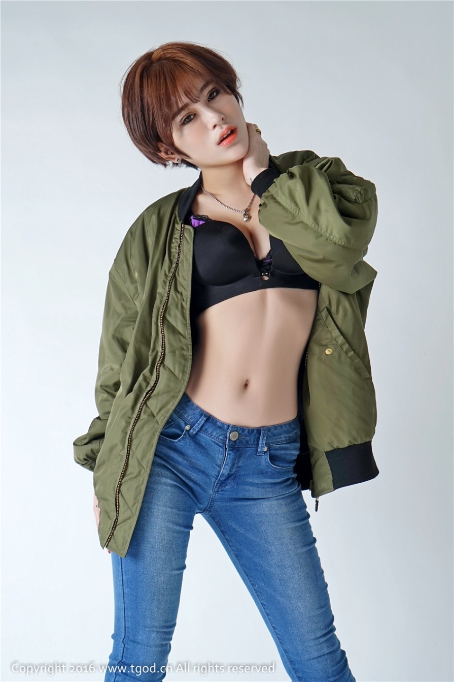 纹身美女赵亚男室内性感内衣写真(第50页)