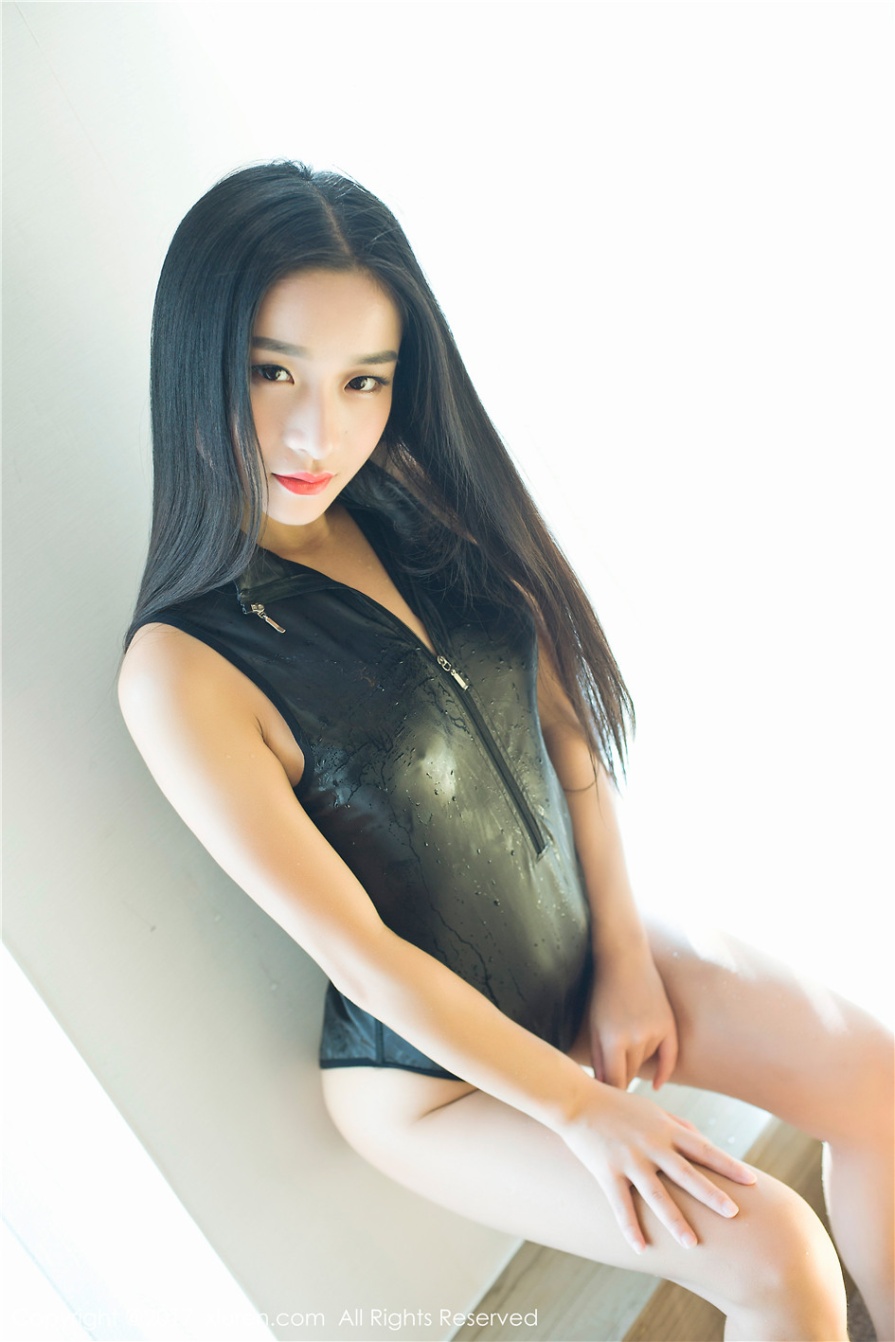 紧身皮衣美女绮梦Cherish冷艳写真(第24页)