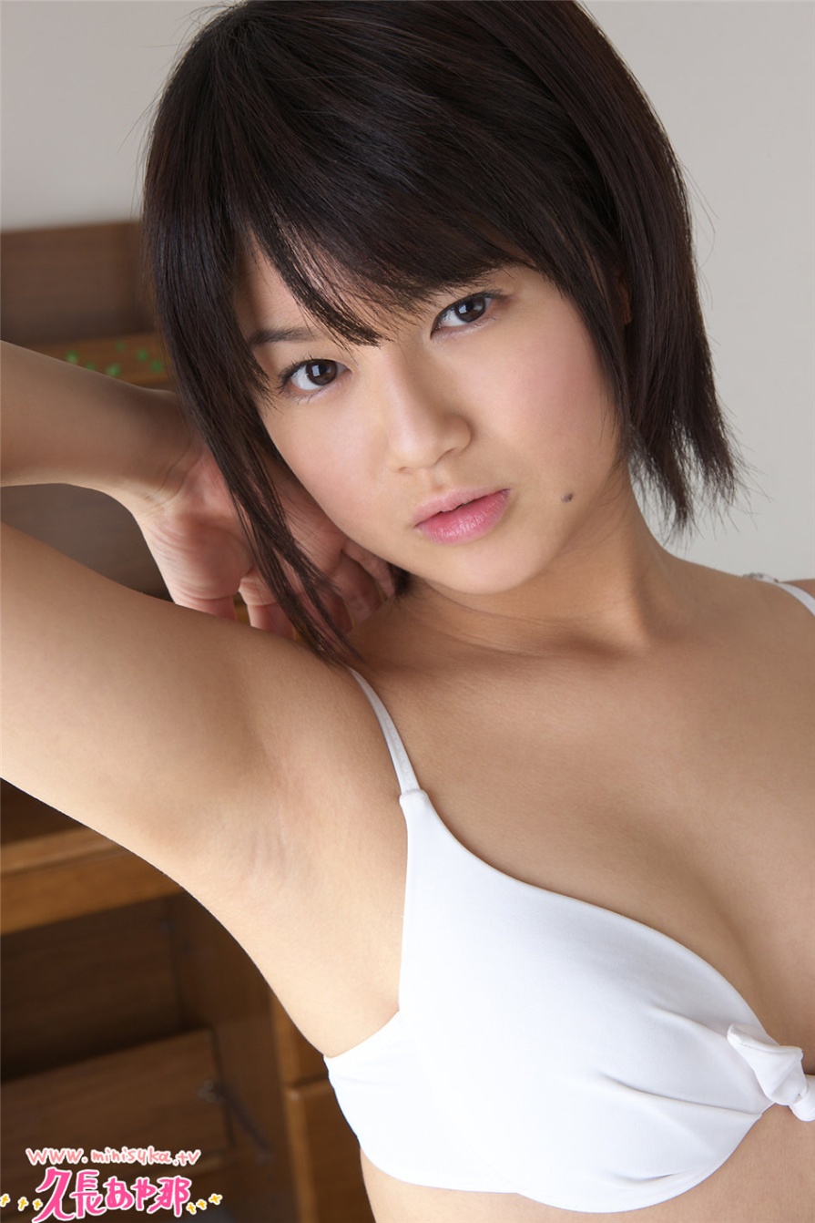 日本学生妹久長あや那床上性感内衣写真(第7页)