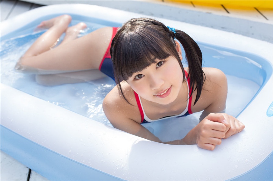 日本可爱美女宮丸くるみ性感泳衣写真(第13页)