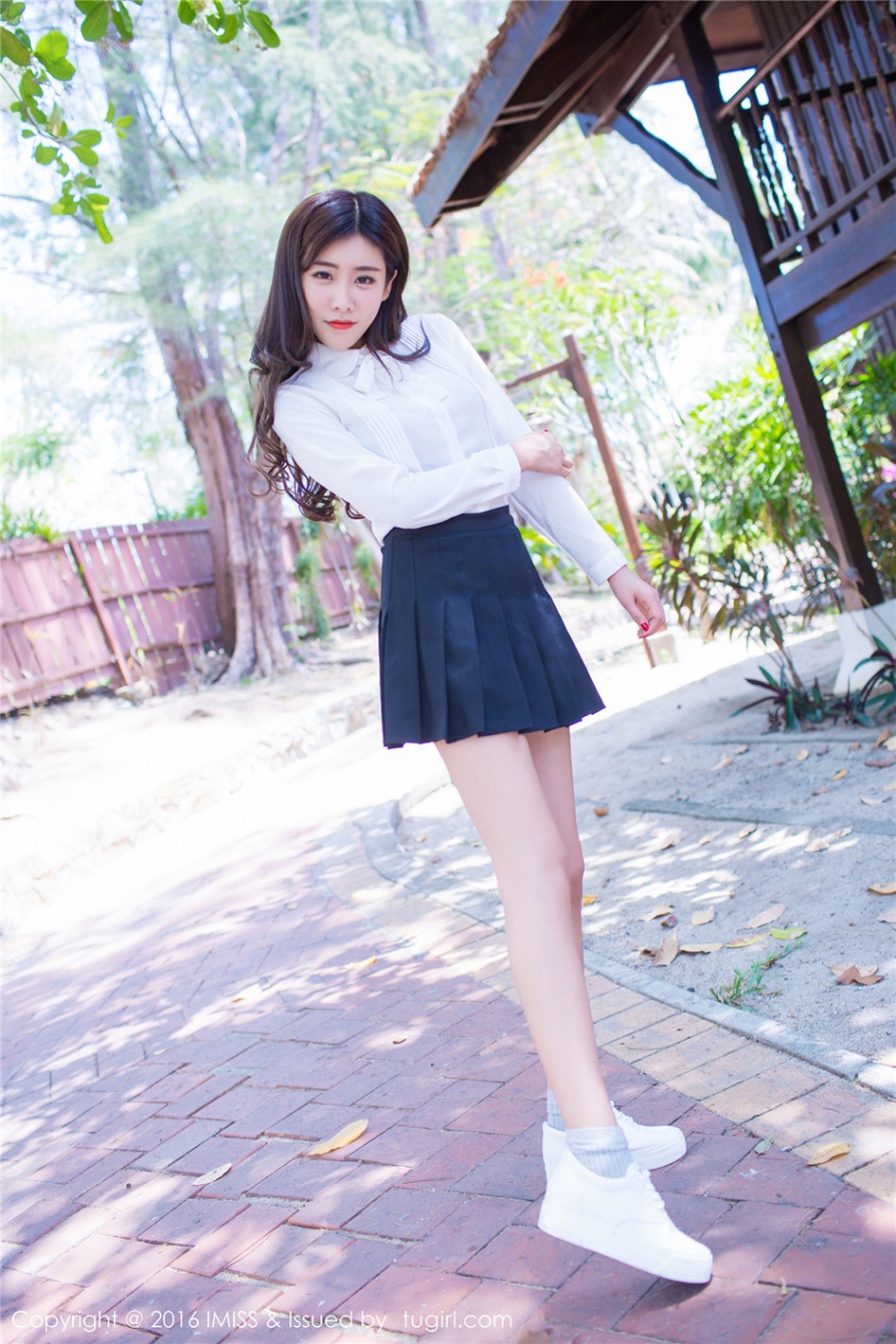 冷艳美女程小烦不烦户外比基尼美腿诱惑写真(第14页)