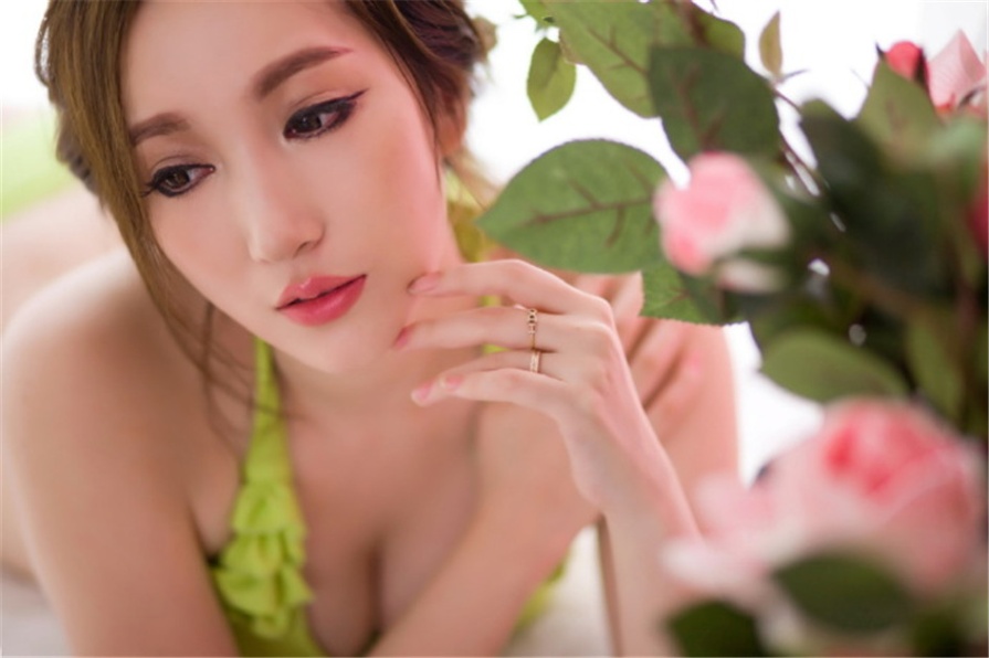 比基尼美女人鱼小姐傅美美湿身迷人乳沟诱惑私拍(第11页)