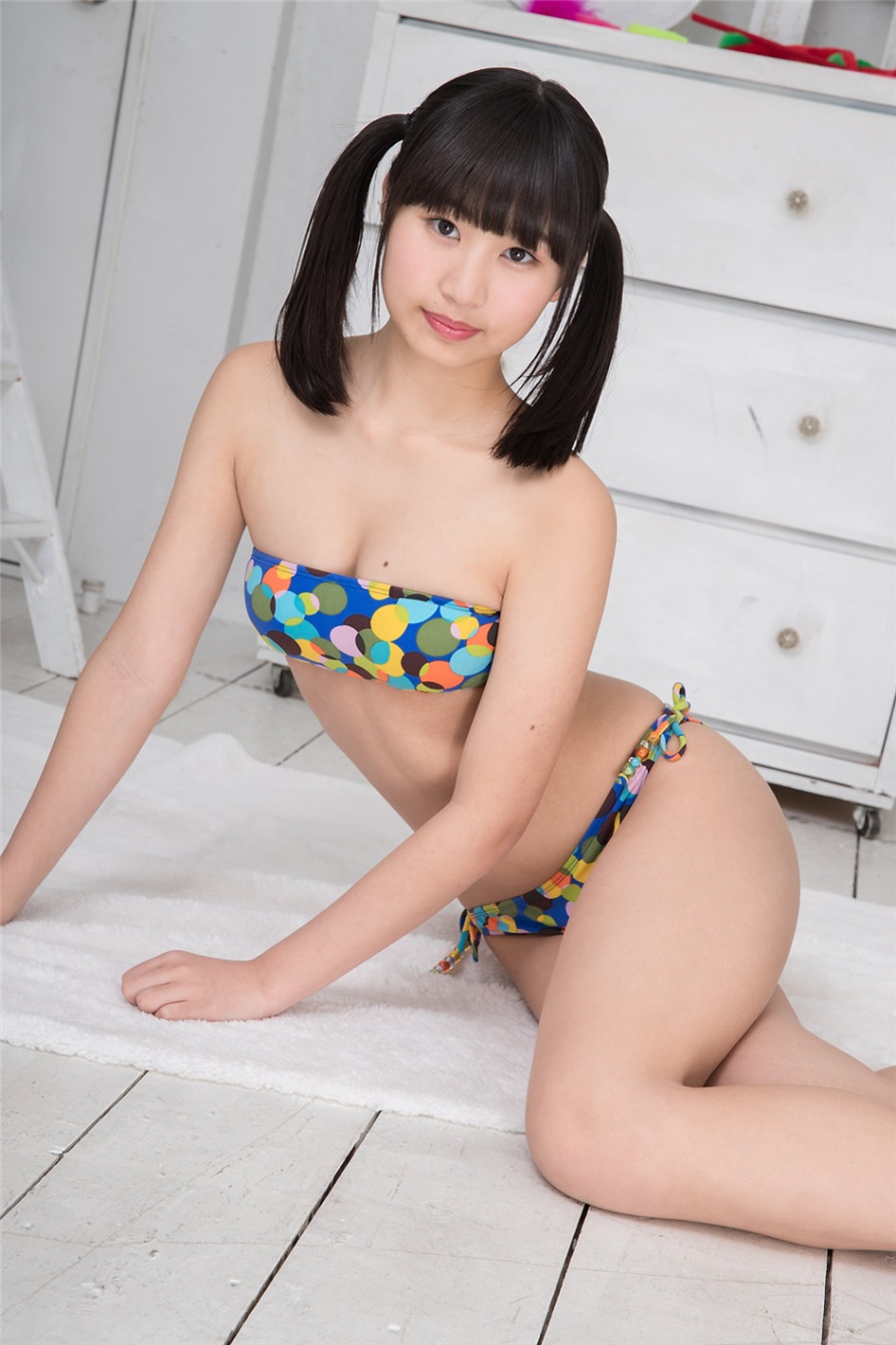 日本萝莉宮丸くるみ室内比基尼写真(第7页)