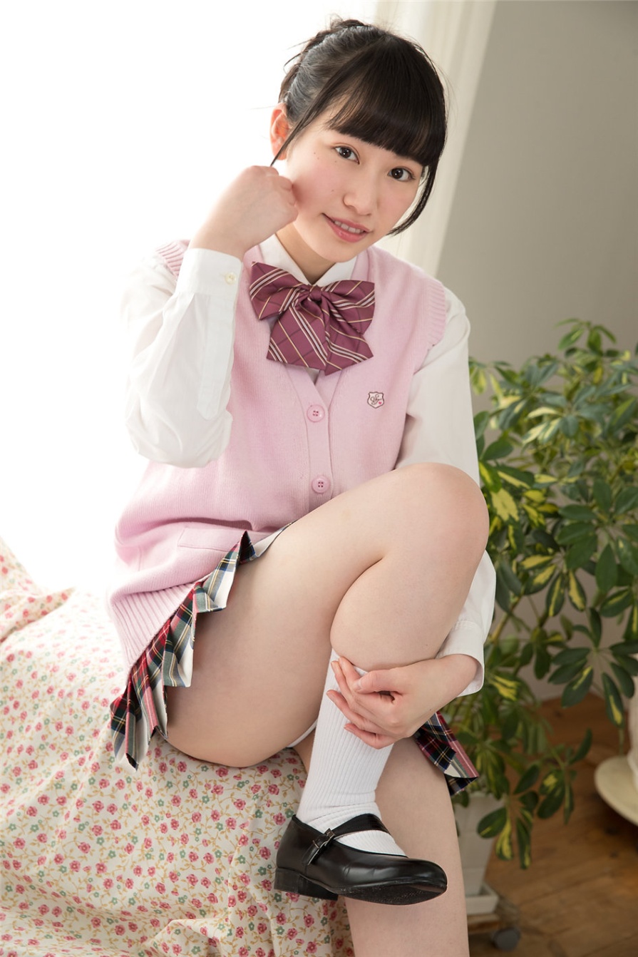 清纯学生妹葉月彩菜性感内衣写真(第21页)