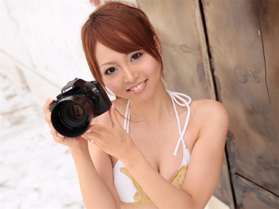 比基尼美女成島桃香白嫩美乳惊艳写真(第17页)