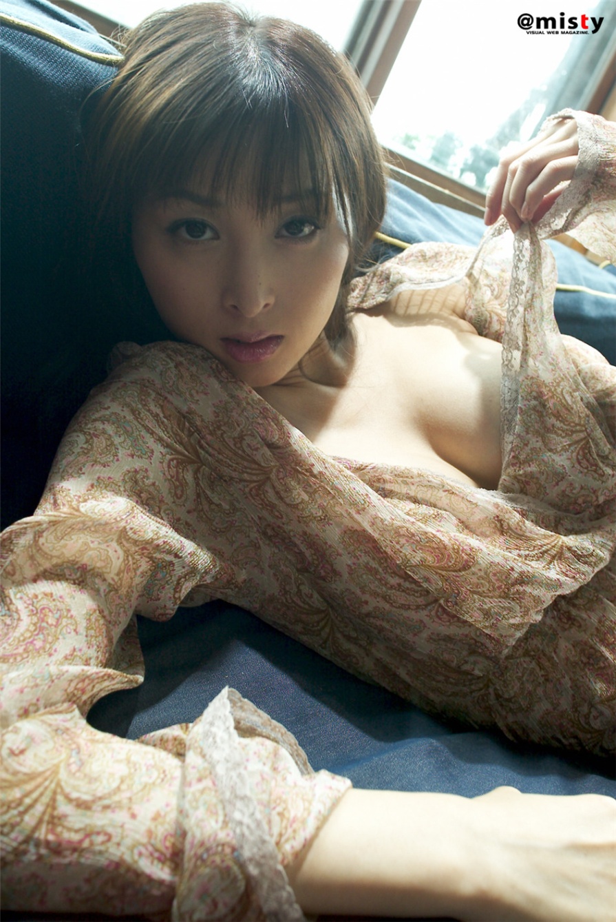 日本美女上杉梨華居家生活照巨乳诱惑(第30页)