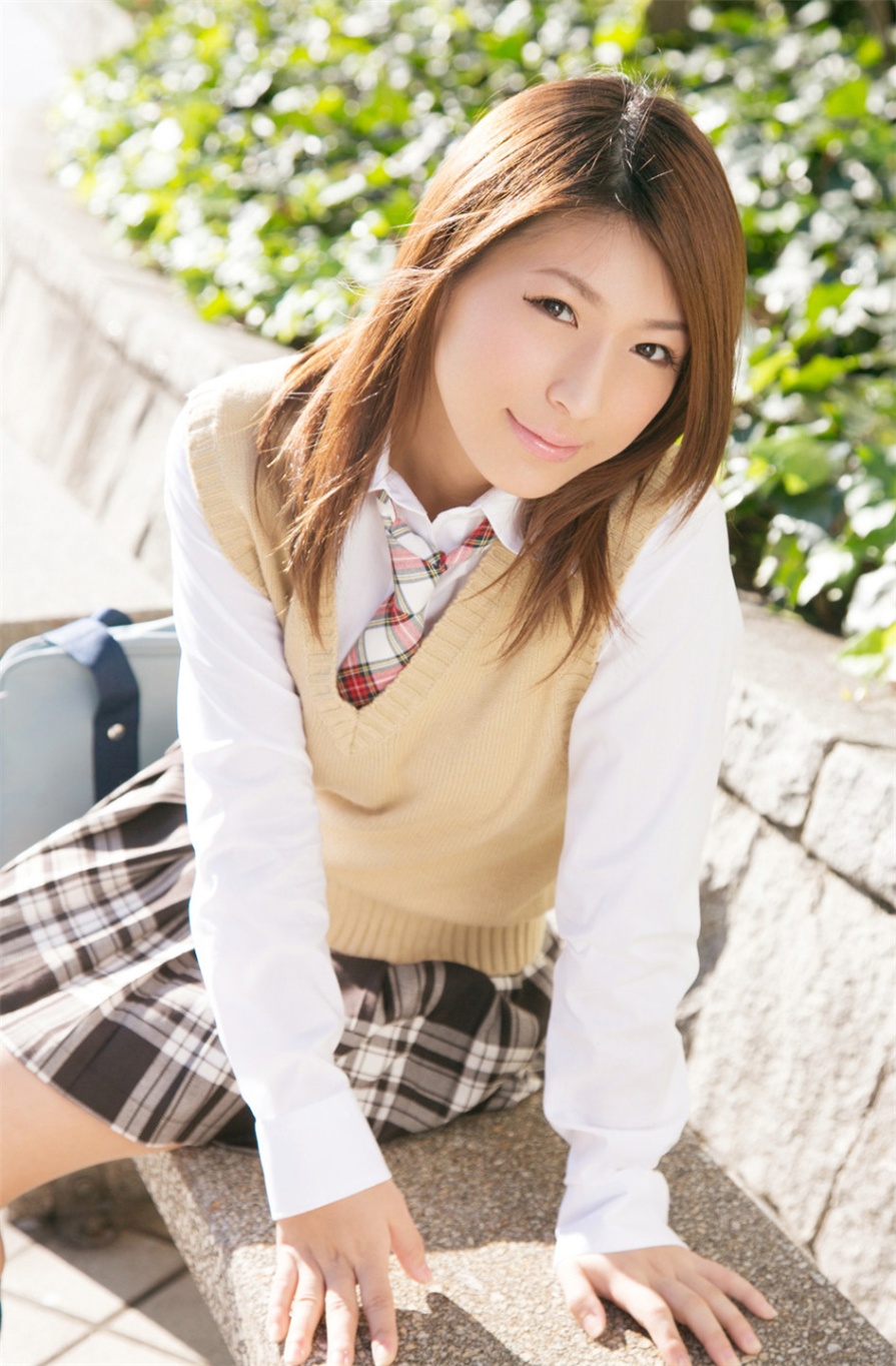 日本学生妹野ナミ室内美乳诱惑写真(第34页)