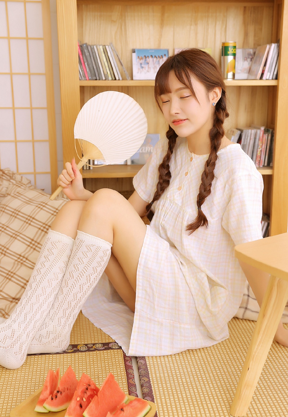 甜美女生居家生活照写真(第6页)