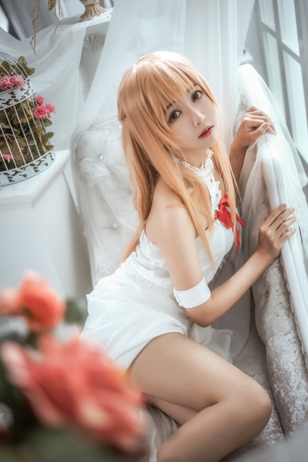 极品清秀美女cosplay刀剑神域亚丝娜写真(第2页)