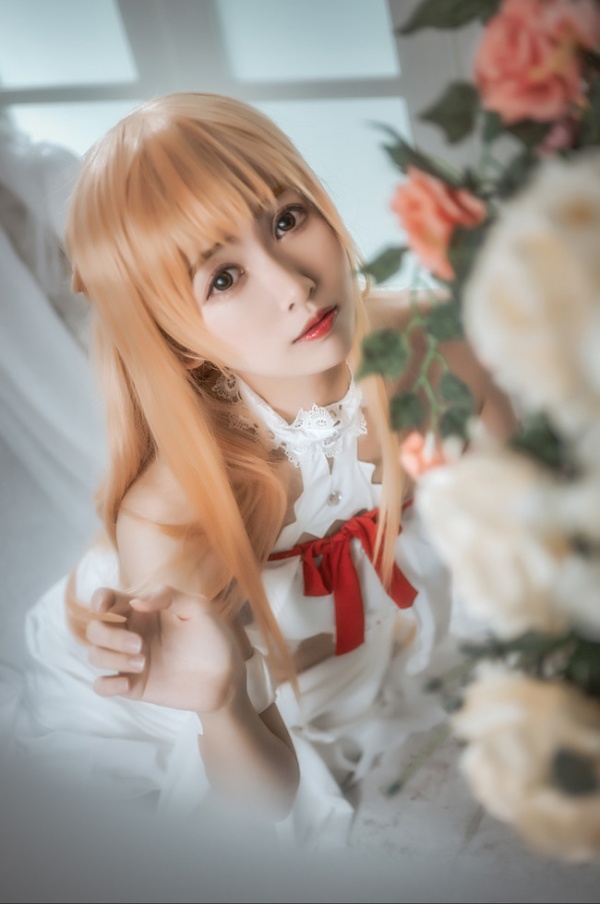 极品清秀美女cosplay刀剑神域亚丝娜写真(第4页)