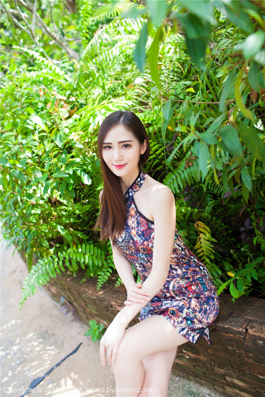 旗袍美女SISY思户外白嫩美乳诱惑写真(第18页)