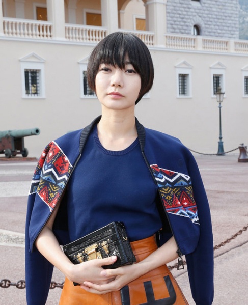 韩国美女裴斗娜高清户外写真图片(第13页)