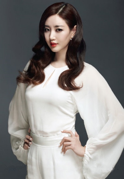 韩国女星金莎朗时尚写真(第4页)