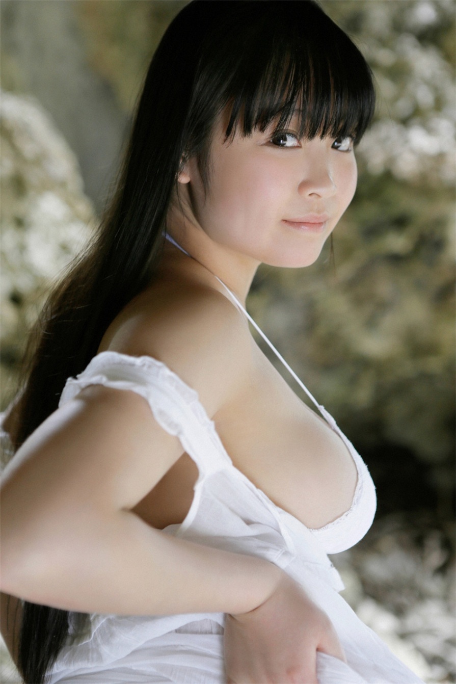 日本巨乳萝莉美女ゆうみ户外比基尼诱惑写真(第40页)