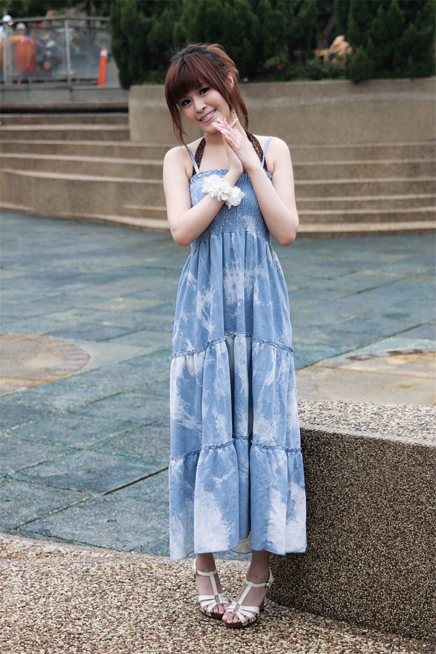 台湾清纯美女白白时尚街拍图片(第3页)