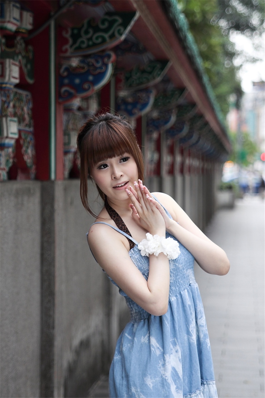 台湾清纯美女白白时尚街拍图片(第39页)