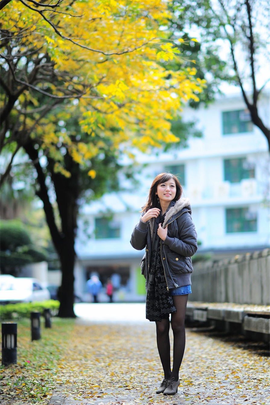 台湾美女小艾户外清纯写真(第34页)