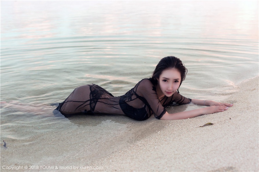 极品翘臀美女Yumi-尤美海边比基尼写真(第28页)