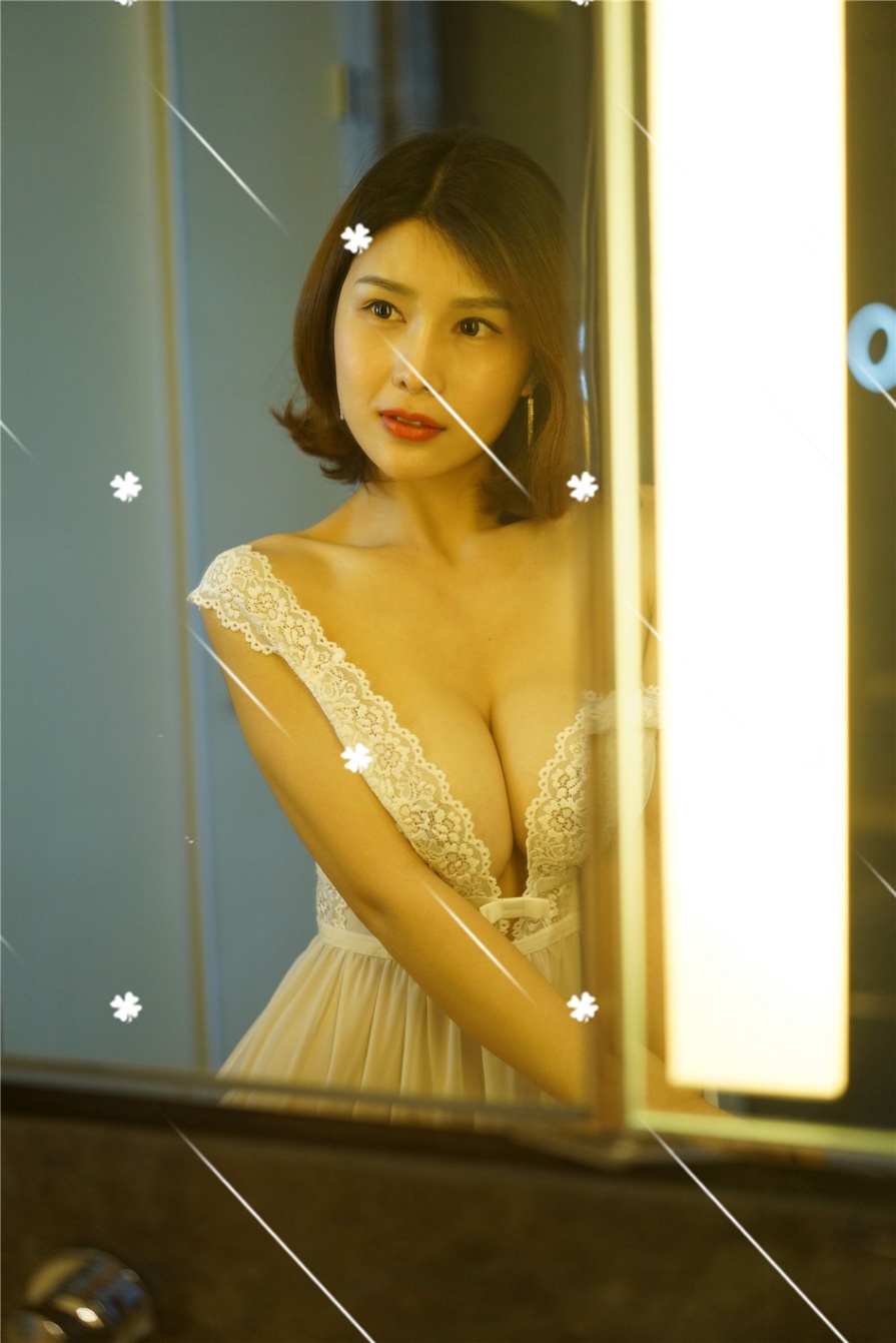风骚美女闫盼盼酒店情趣内衣美臀诱惑写真(第23页)