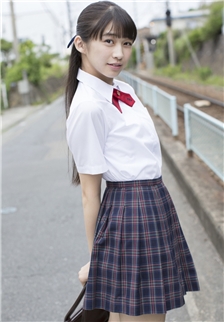 日本学生妹牧野真莉愛性感生活照图片