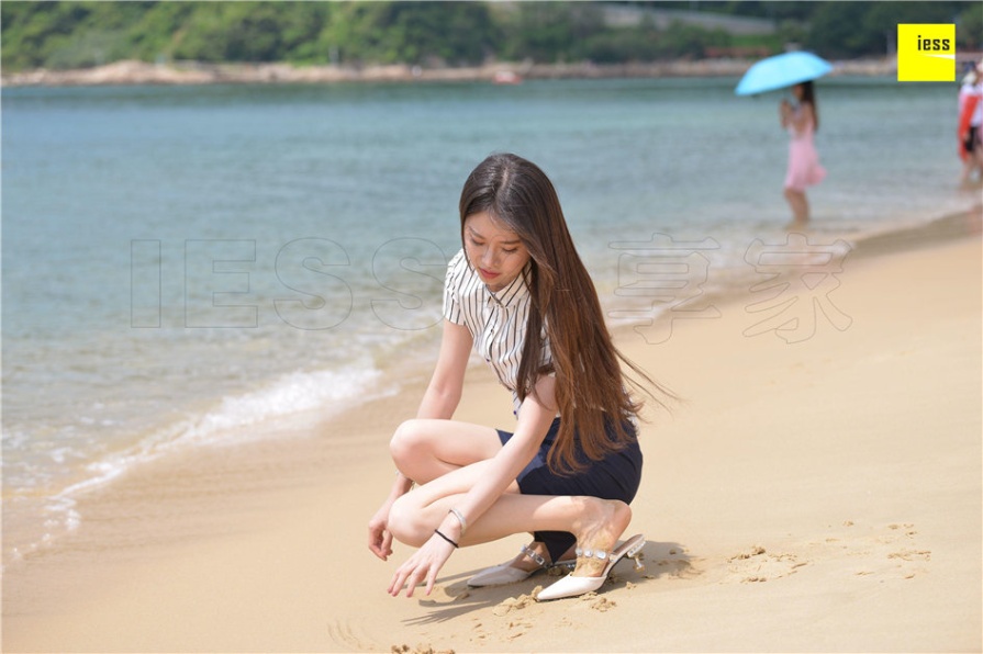 清纯美女秘书佳佳海边性感玉足写真(第5页)