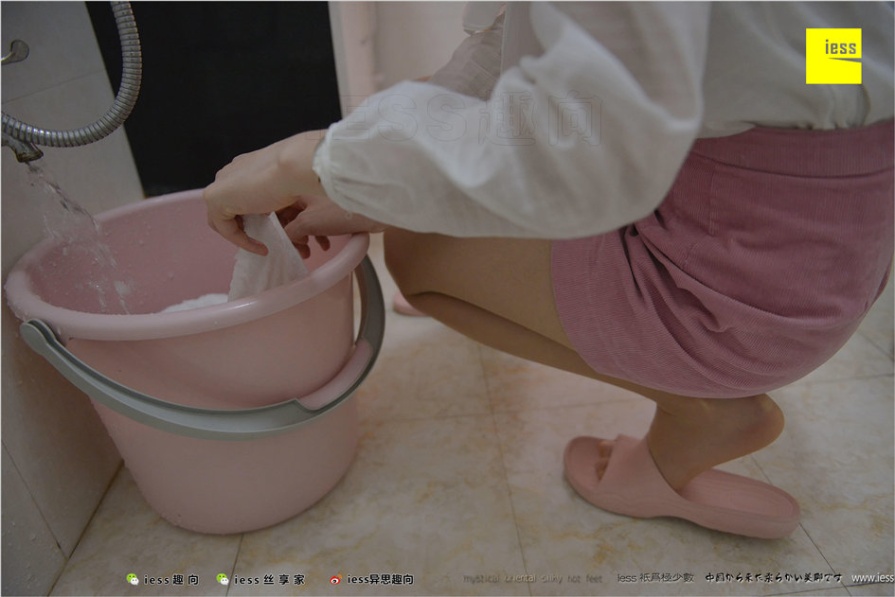 清纯美女姗姗居家生活照图片(第15页)
