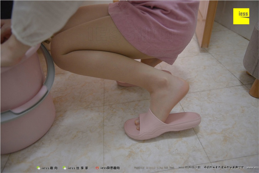 清纯美女姗姗居家生活照图片(第28页)
