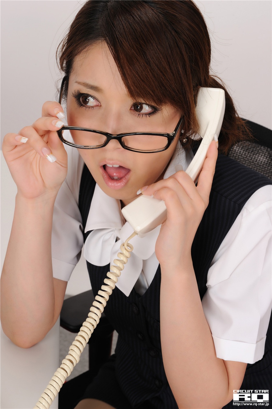 可爱女秘书清水恵美办公室性感美腿写真图片(第80页)